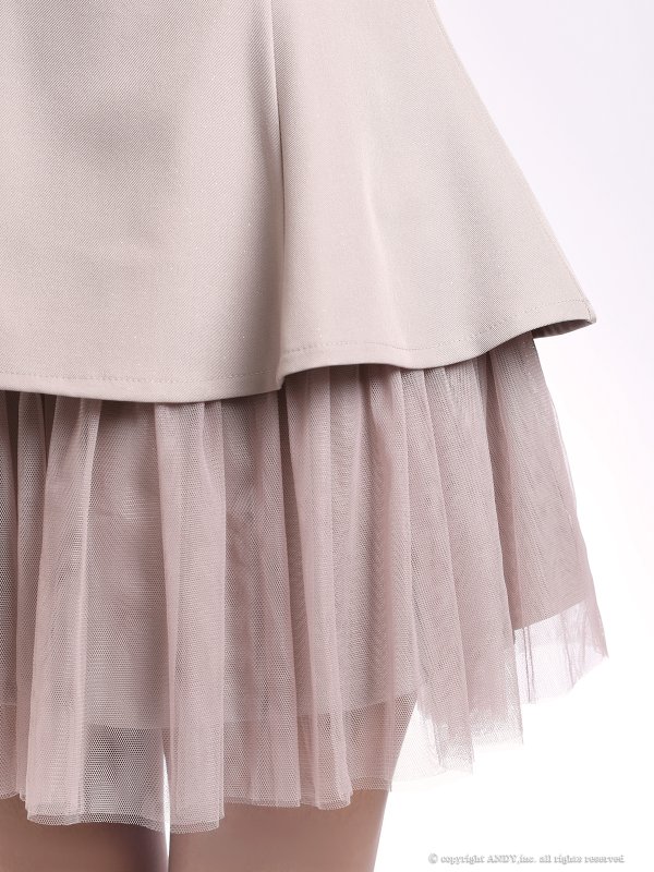 ピンクベージュ　モデル：るりぴ　身長：165cm　着用サイズ：Sサイズ