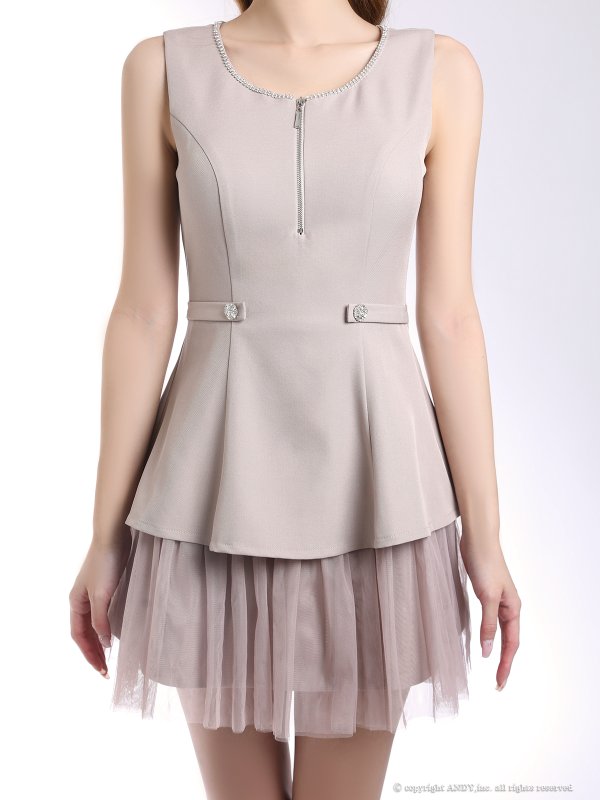 ピンクベージュ　モデル：るりぴ　身長：165cm　着用サイズ：Sサイズ