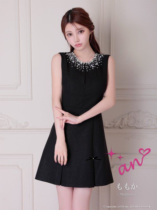 ブラック モデル：ももか　身長：156cm　着用サイズ：Sサイズ