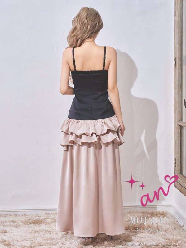 ブラックxピンクベージュ　モデル：如月れい　身長：156cm　着用サイズ：Sサイズ