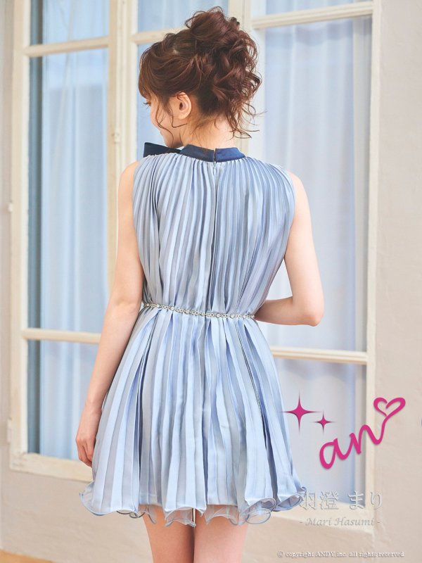 ブルーxネイビー　モデル：羽澄まり　身長：166cm　着用サイズ：Sサイズ