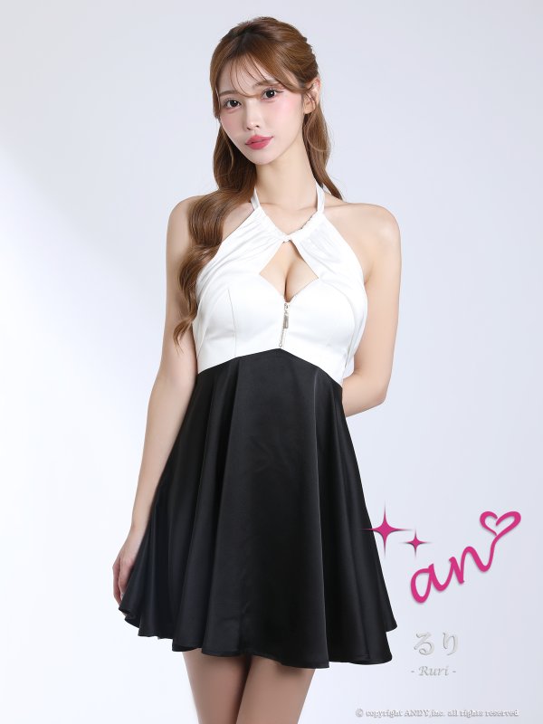 ホワイトxブラック　モデル：るり　着用サイズ：Sサイズ