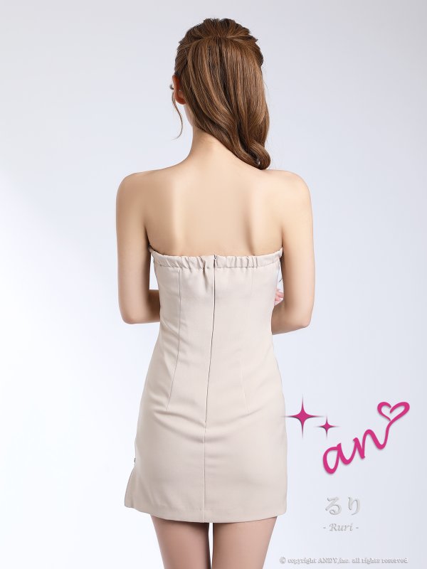 ベージュ モデル：るりぴ　身長：165cm　着用サイズ：Sサイズ