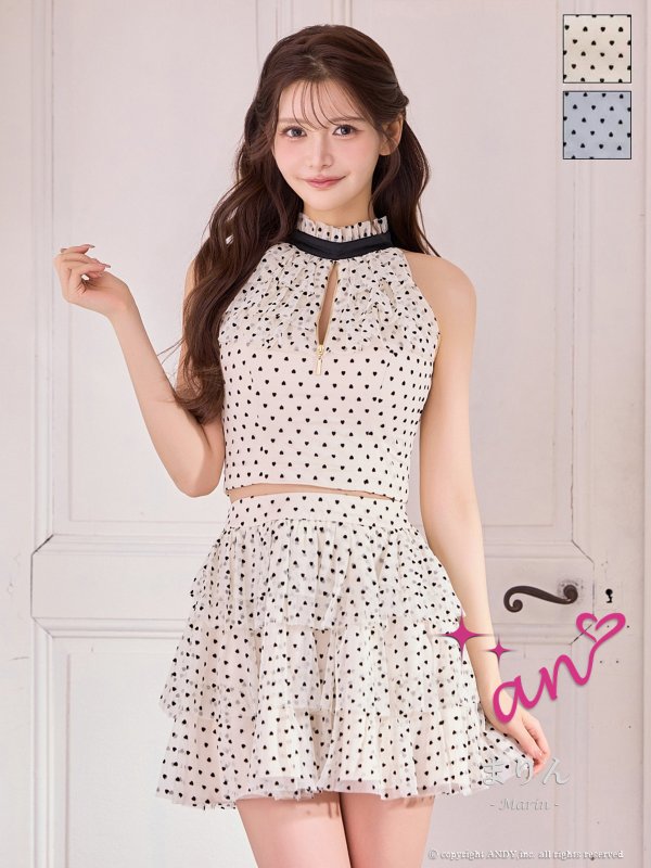 ベージュ　モデル：まりん　身長：164cm　着用サイズ：Sサイズ