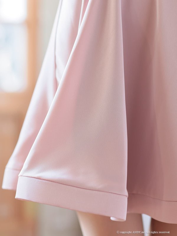 ピンク　モデル：ひより　身長：152cm　着用サイズ：Sサイズ