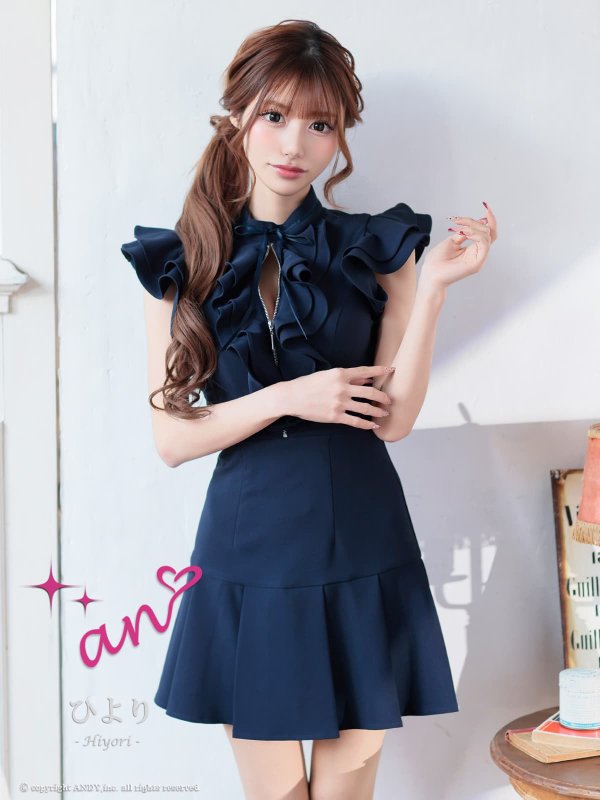 ネイビー　モデル：ひより　身長：152cm　着用サイズ：Sサイズ