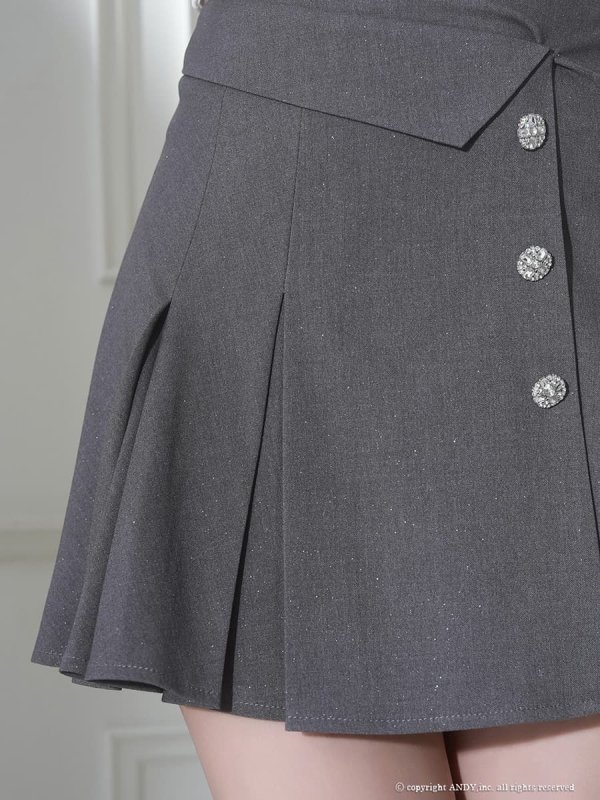 ホワイトｘグレー　モデル：まりん　身長：164cm　着用サイズ：Sサイズ