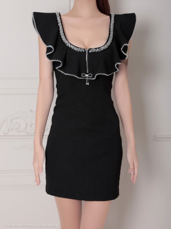 ブラック　モデル：まりん　身長：164cm　着用サイズ：Sサイズ