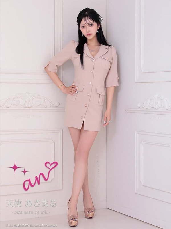 ベージュ モデル：天使あさまる　着用サイズ：Sサイズ