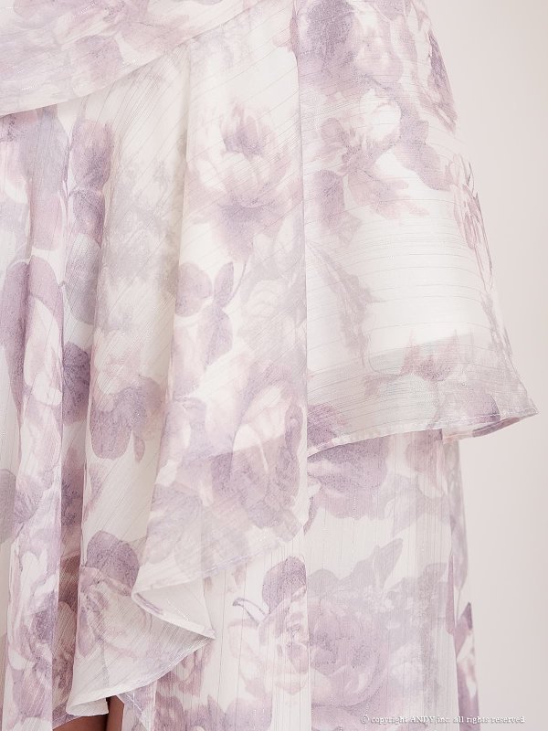 ピンク　モデル：ゆな　着用サイズ：Sサイズ