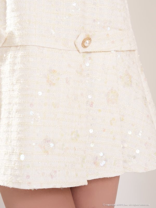 アイボリー　モデル：ゆな　着用サイズ：Sサイズ