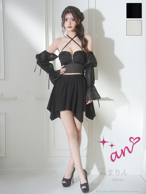 ブラック　モデル：まりん　身長：164cm　着用サイズ：Sサイズ