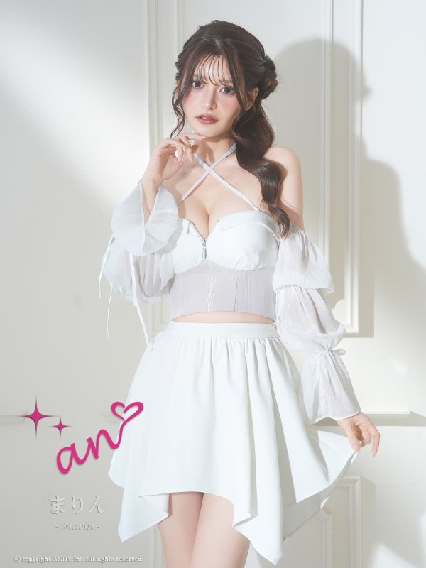 ホワイト　モデル：まりん　身長：164cm　着用サイズ：Sサイズ