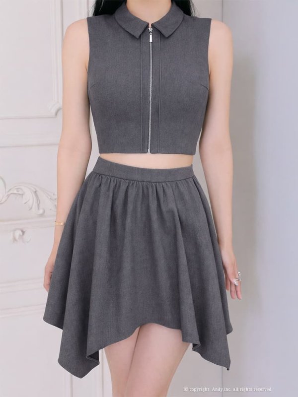 グレー　モデル：天使あさまる　着用サイズ：Sサイズ