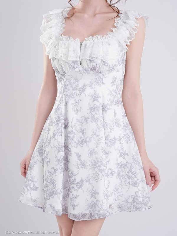 ホワイトxグレー モデル：める　着用サイズ：Sサイズ