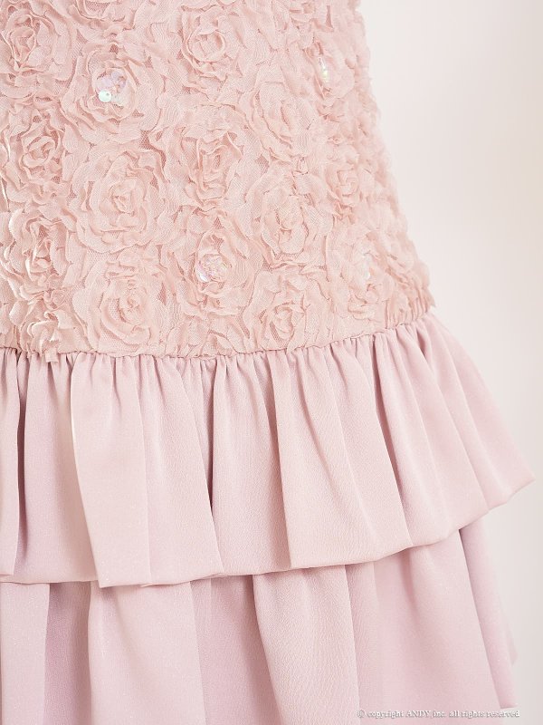 ピンク　モデル：ゆな　着用サイズ：Sサイズ