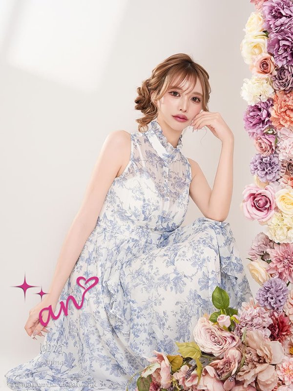 ブルー　モデル：ゆな　着用サイズ：Sサイズ