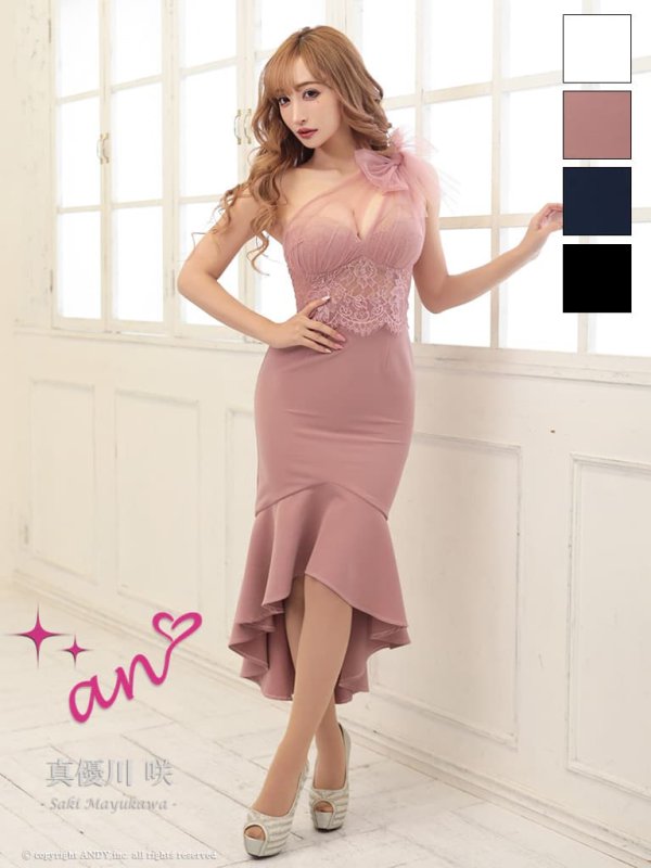 ピンク　モデル：真優川咲　身長：158cm　着用サイズ：Sサイズ