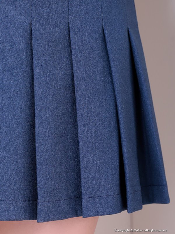 インディゴ モデル：天使あさまる　着用サイズ：Sサイズ