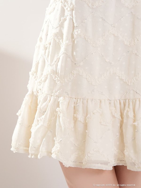 アイボリー　モデル：ゆな　着用サイズ：Sサイズ　