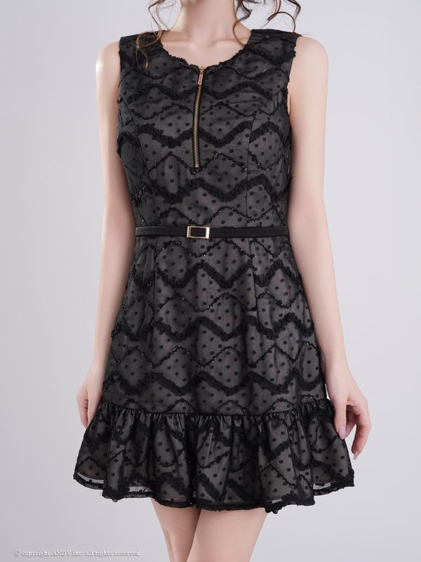 ブラック　モデル：める　着用サイズ：Sサイズ