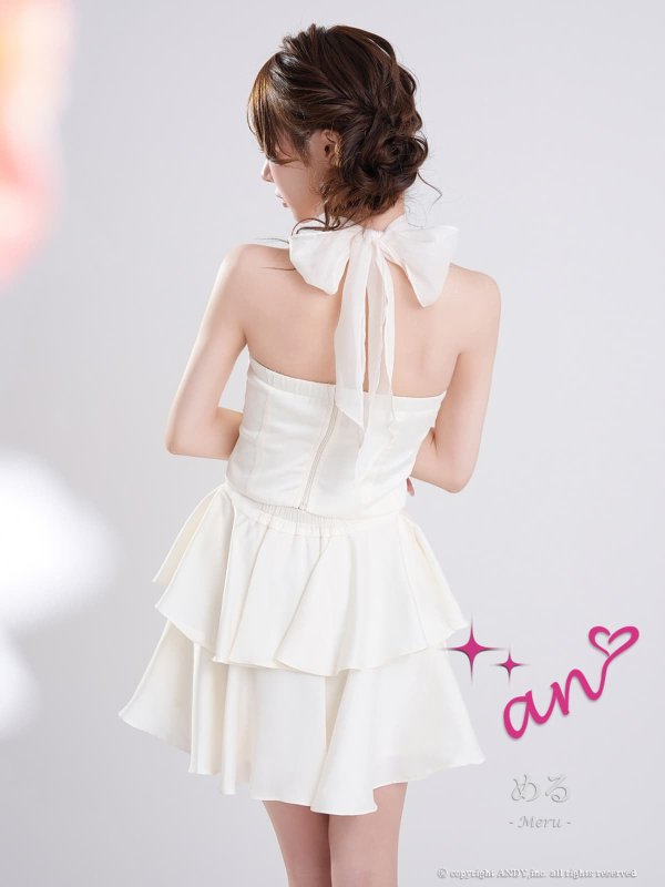 アイボリー　モデル：める　着用サイズ：Sサイズ