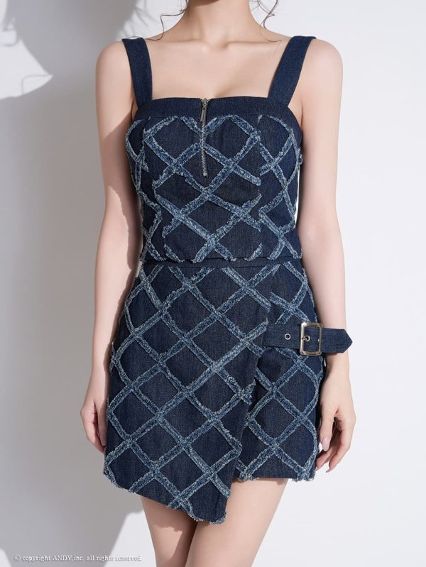 インディゴ　モデル：める　着用サイズ：Sサイズ