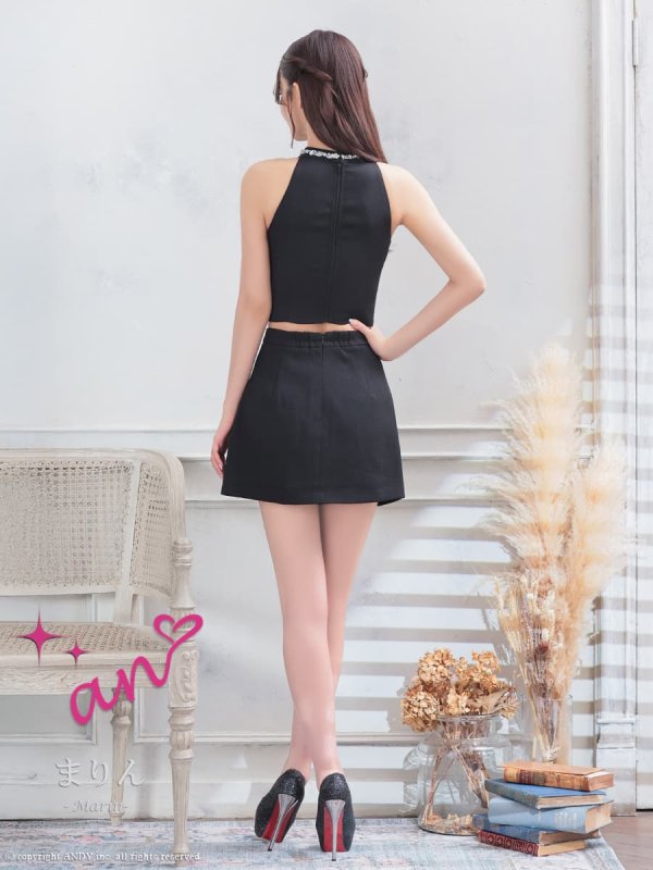 ブラック　 モデル：まりん　身長：171cm　着用サイズ：Sサイズ