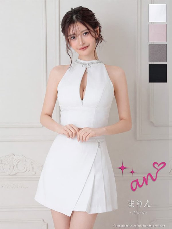 ホワイト　 モデル：まりん　身長：171cm　着用サイズ：Sサイズ