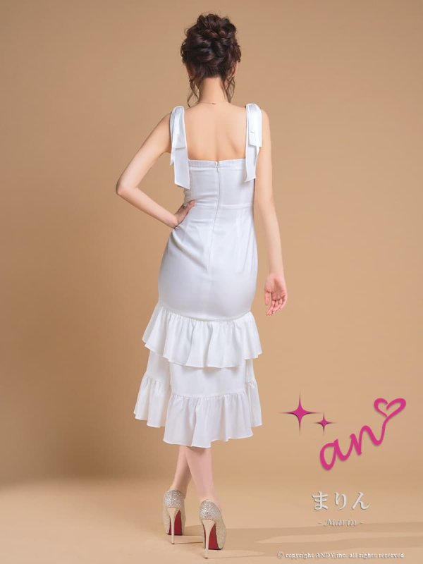 ホワイト　モデル：まりん　身長：164cm　着用サイズ：Sサイズ