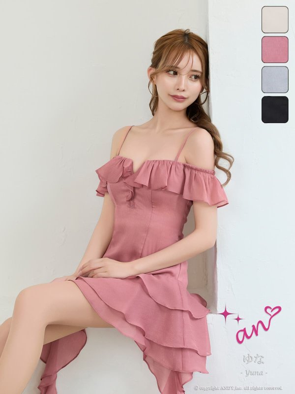 ピンク　モデル：ゆな　着用サイズ：Sサイズ