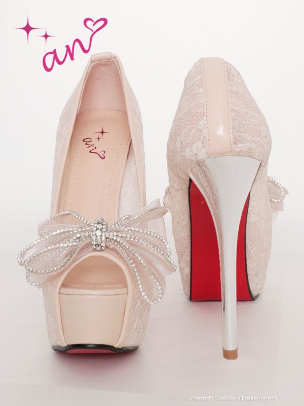 ピンクベージュ