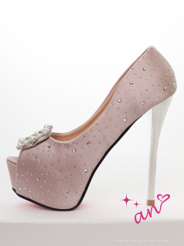 ピンクベージュ