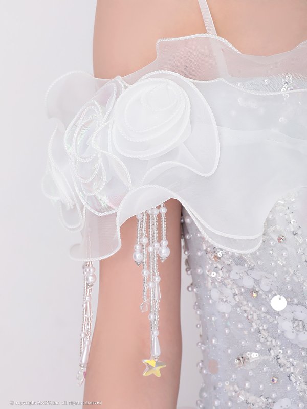 ホワイトブルー モデル：ゆめ　身長：160cm　着用サイズ：S(XS〜M)サイズ