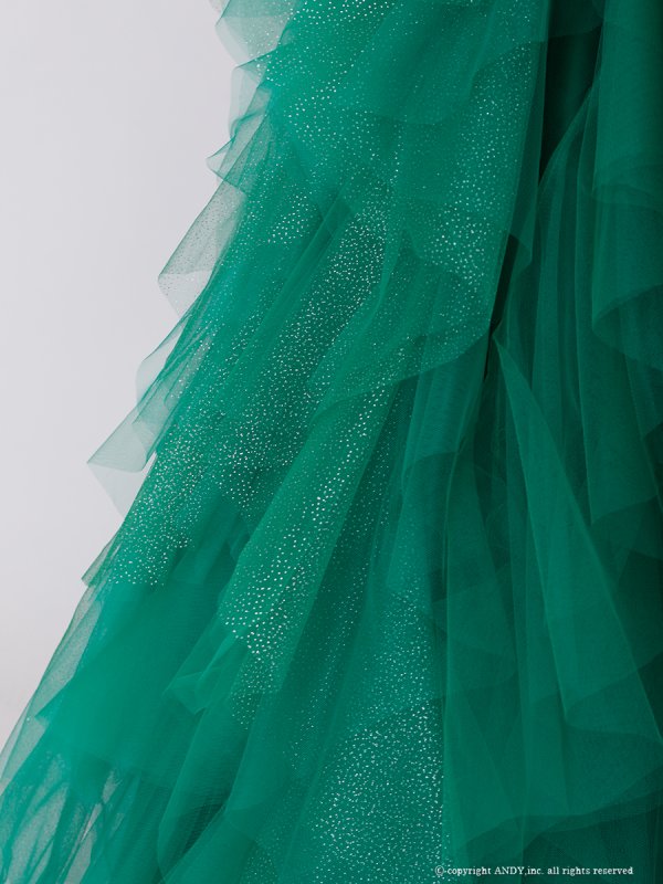 グリーン モデル:ゆめ 身長:160cm 着用サイズ:S (XS〜M)サイズ