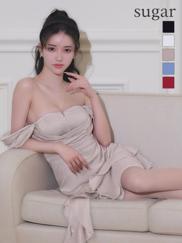 ピンクベージュ　モデル：ゆりお　身長：165cm　着用サイズ：Sサイズ