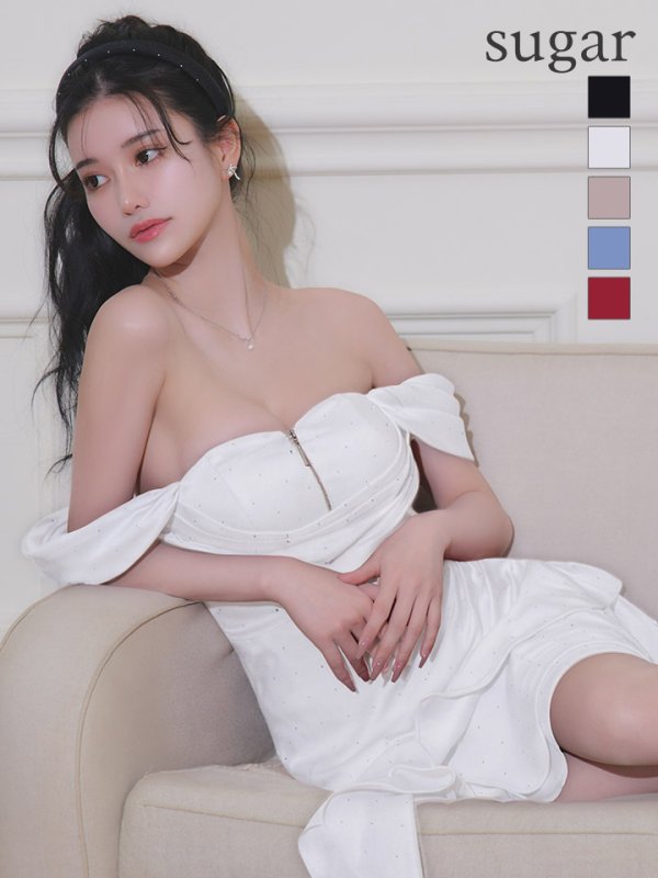 ホワイト　モデル：ゆりお　身長：165cm　着用サイズ：Sサイズ