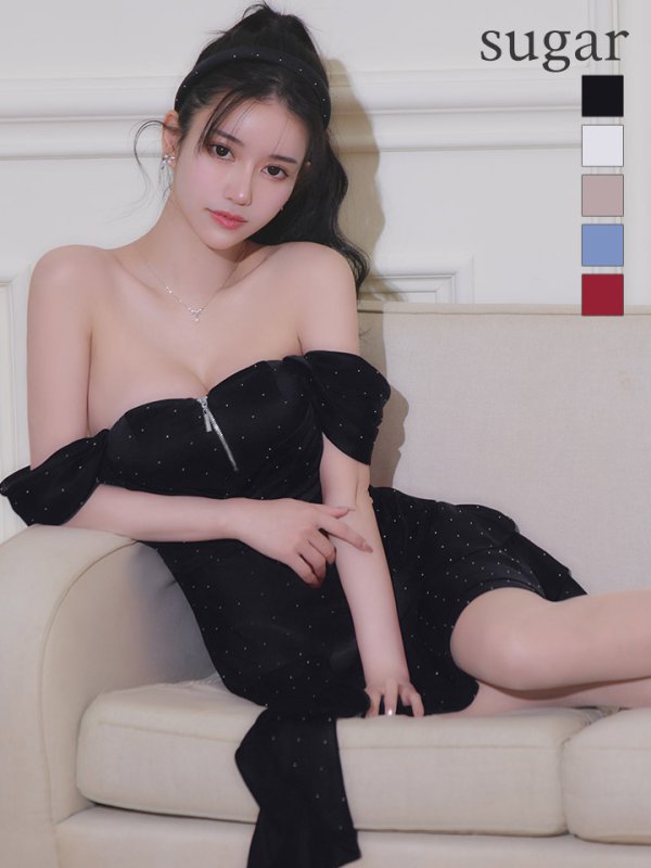 ブラック　モデル：ゆりお　身長：165cm　着用サイズ：Sサイズ