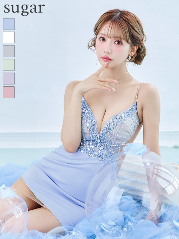 サックス モデル：三上悠亜　身長：159cm　着用サイズ：Sサイズ
