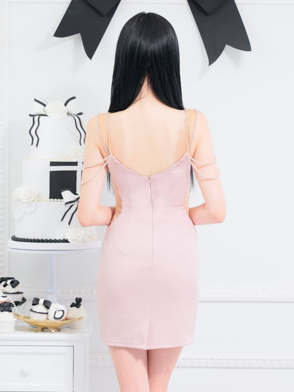 ピンク  モデル:左衛門シュウ 身長:165cm 着用サイズ:Sサイズ