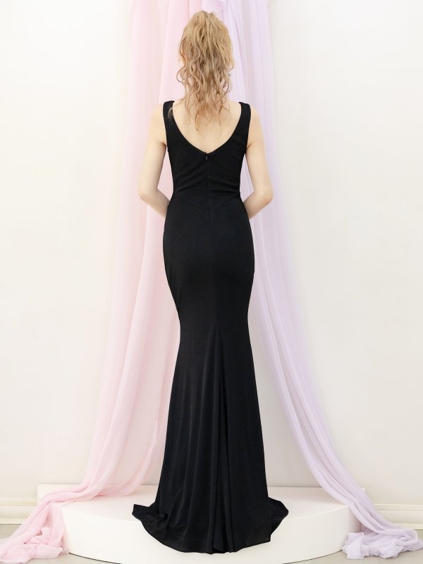 ブラック モデル:きよみ 身長:158cm 着用サイズ:Sサイズ