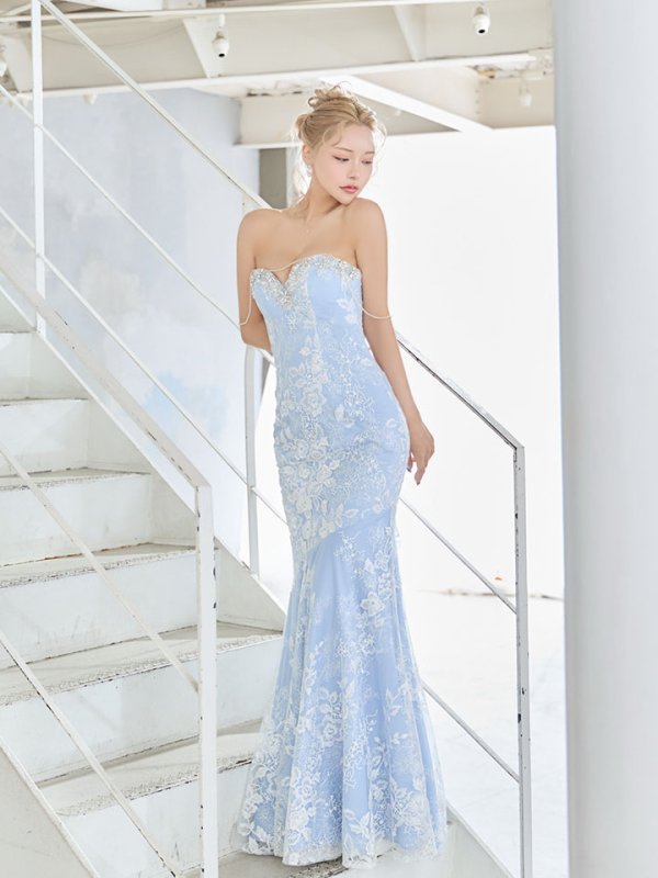 サックス　モデル：如月れい　身長：156cm　着用サイズ：Sサイズ