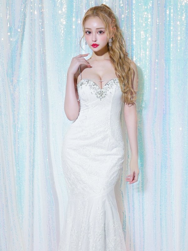 ホワイト モデル:きよみ 身長:158cm 着用サイズ:Sサイズ