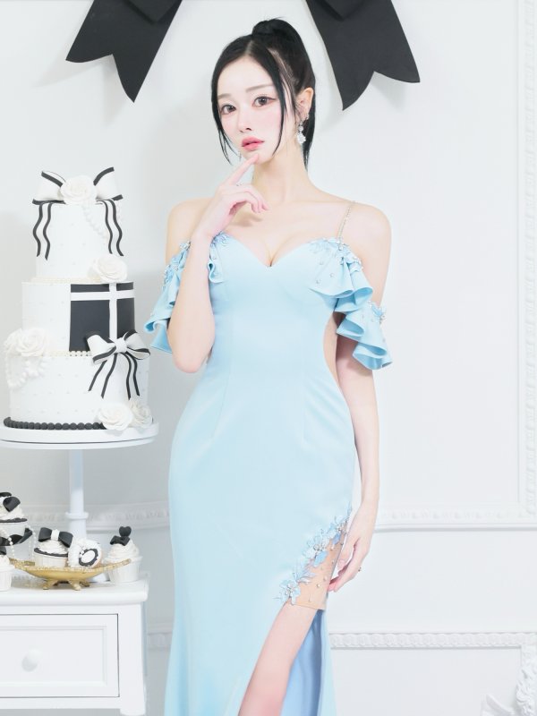 アイルブルー  モデル:左衛門シュウ 身長:165cm 着用サイズ:Sサイズ