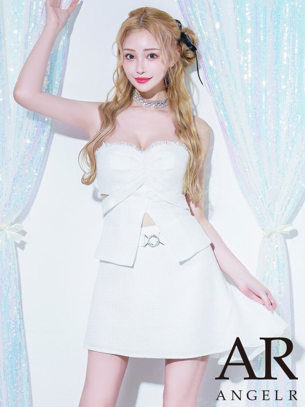 ホワイト モデル：きよみ　身長：158cm　着用サイズ：Sサイズ