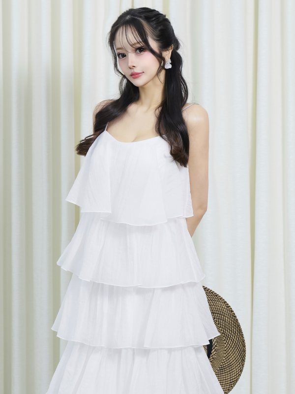 ホワイト　モデル：みゆ　身長：156cm　着用サイズ：Sサイズ