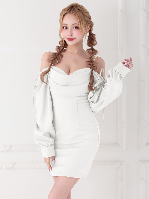 ホワイト　モデル：きよみ　身長：158cm　着用サイズ：Sサイズ