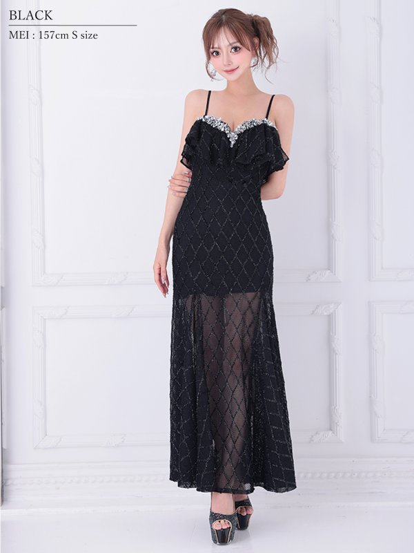 ブラック　モデル：葉月芽生　身長：157cm　着用サイズ：Sサイズ