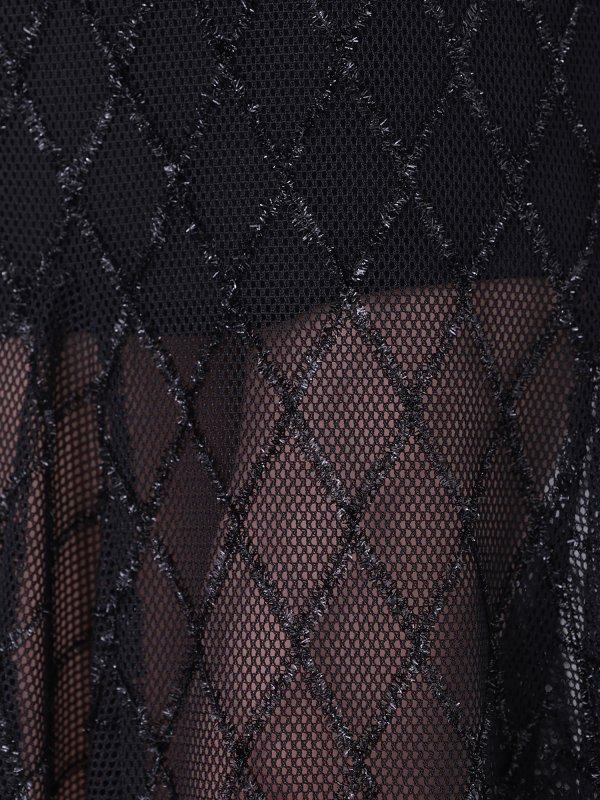 ブラック　モデル：葉月芽生　身長：157cm　着用サイズ：Sサイズ