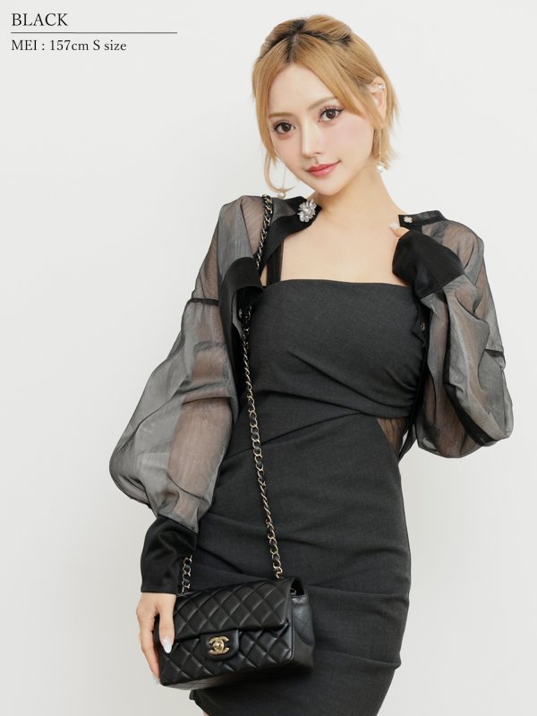 ブラック モデル：葉月芽生　身長：157cm　着用サイズ：Fサイズ